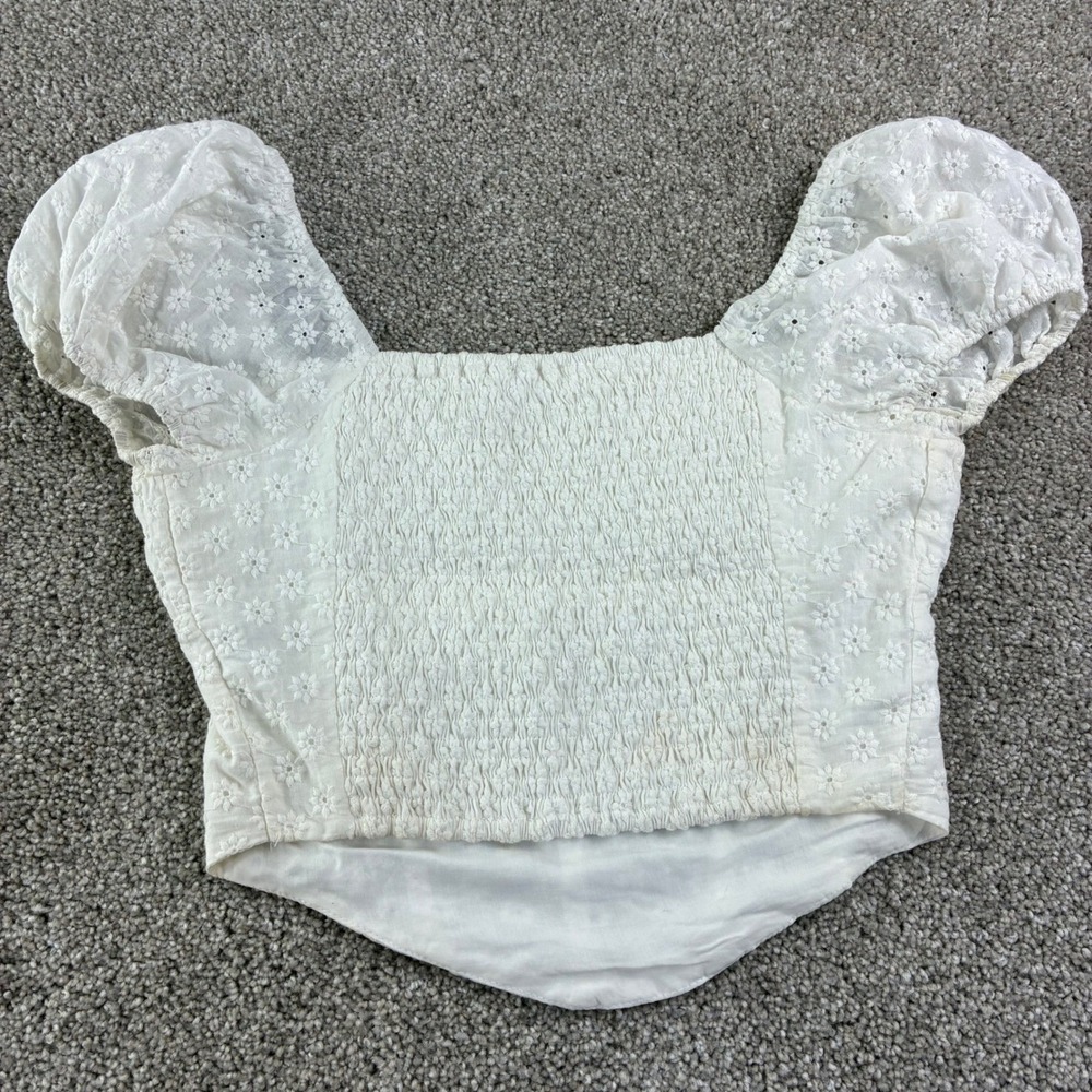 White Eyelet Embroidered Puff Sleeve Crop Top Juniors‎ M Cottagecore Coquette - Picture 10 of 11